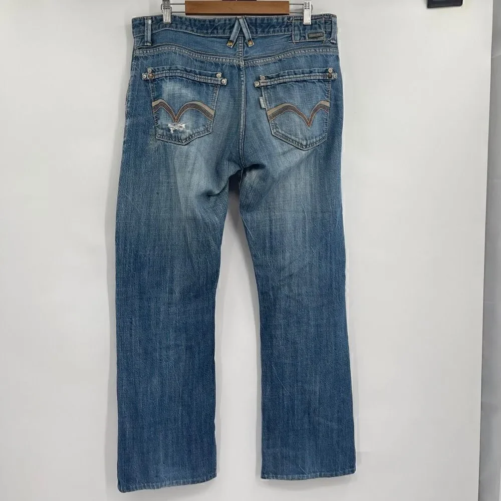 Levi’s Blue SilverTab Medium Wash 5 Pocket Styling Bootcut Jeans Size 36
